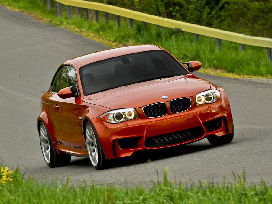  BMW 1-Series M Coupe 2011 года  (US) (фото 4 из 30)